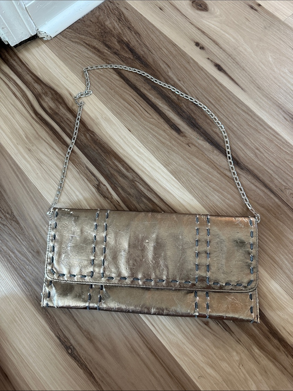 Metallic Gold Chain Shoulder Clutch